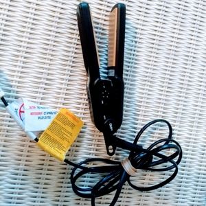GVP TRAVEL FLAT IRON